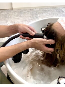 ミリム 自由が丘(Milim)の写真/高濃度水素ヘッドスパDETOSPAで頭皮と髪を同時にケアして輝く美髪へ導く◎