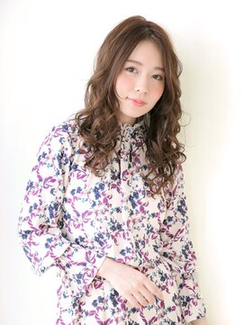 フーチー クーチー アマティー 豊中店(FUCHI KUCHI amati) 女性らしさを引き出すフェミニンロング