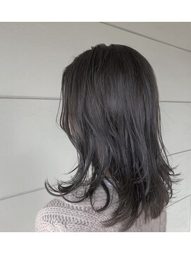 ラッソヘアー(Lasso hair) レイヤードスタイル