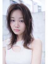 テイラー(Taylor)&nbsp;［Taylor］☆大宮　フォギーベージュ×大人可愛いミディ