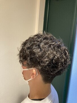 キー(KEY) スパイラルパーマ