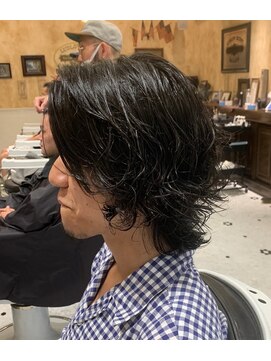 ルドローブラントオオサカ(LUDLOW BLUNT Osaka) 【LUDLOW BLUNT】ウルフヘアパーマ 癖毛風