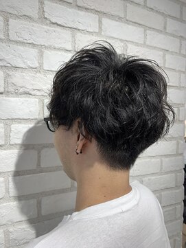 ルスト(L.u.s.t) ツーブロックパーマ