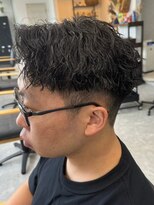 フゥ 宇都宮(FeU)&nbsp;波巻きパーマツイストスパイラルパーマメンズマッシュパーマ