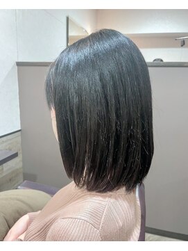 ダンディゾン ブルー 神楽坂(Dans Dix ans bleu) 清楚系ダークトーンミディアム