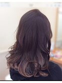 グラデーションカラー結んでも大人可愛いスタイルです
