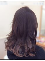 ヘアリゾートカシータ(Casita) グラデーションカラー結んでも大人可愛いスタイルです