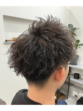 カットインプレイスズー(Cut in place Zoo) ソフトツイスト×ツーブロック