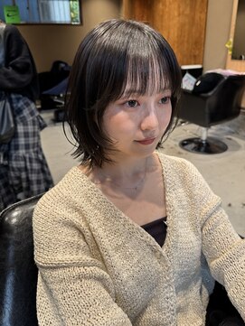 サムウェア(SOMEWHERE) 顔まわりレイヤーカット