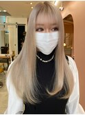 ホワイトベージュ
