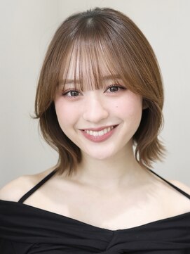 オーラ オモテサンドウ(Aura omotesando) シースルーバング×くびれボブ