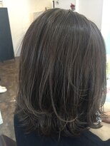 アリア トータルビューティー(Aria total beauty)&nbsp;ダークグレージュ