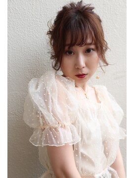 イソラブル(ISOLA-blu) 【パーティー、二次会、イベントに】ふんわりガーリースタイル