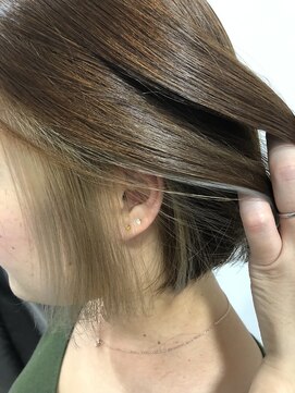 ネイロ(NE/LO) ホワイティーカラー