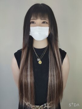 ウィット アンド ラファム Wit &La Famme バレイヤージュとハイライトが光るエクステ