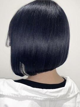 ユーフォリア 銀座本店(Euphoria) ネイビーブルー♪ ケアブリーチ×Aujuaトリートメント