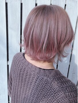 ヘアーサロン トランク(TRUNK) ハイトーンブリーチ　ピンク系