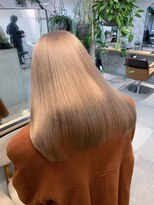 ロマリア(Lomalia)&nbsp;加工なし！流行りのミルクティーベージュ★ Lomalia伊藤タケシ