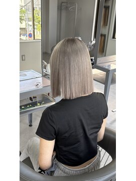 ヴァンクラウド 奈良店(VENT-CLOUD) ブリーチ×透明感シルバーグレージュ♪10代20代人気♪