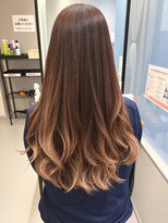 カラン(Calin)&nbsp;艶カラー×やわらか質感のロングスタイル