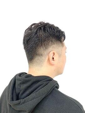 クオリス 上板橋店(QUALIS) フェード七三ビジネススタイル【刈り上げ×ビジネス】