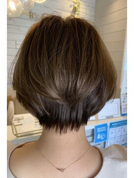 リシャール(R’E CHALE) ショートボブ