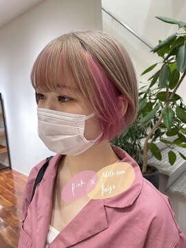 カッツ 元町店(CUT S) ホワイトベージュ×ベビーピンク