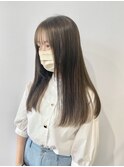 オリーブグレージュ