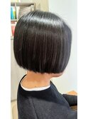 ミニボブ ボブ 小顔  切りっぱなし