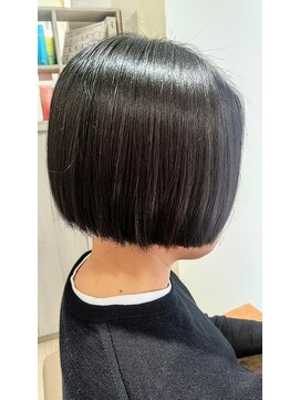 ヴィサージュファイン(VISAGE fine) ミニボブ ボブ 小顔  切りっぱなし