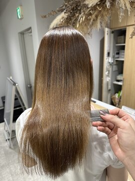 アヴァンス 京橋店(AVANCE) ブリーチしても艶髪に♪髪質改善トリートメント【大阪/京橋】