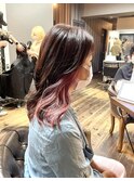 くすみピンクインナーカラー・ミディアムロブ