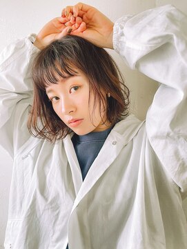 アオ(AO) 大人可愛い切りっぱなしボブ　AO