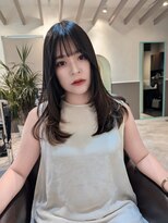 クオレア(CUOREA)&nbsp;フェイスレイヤー黒髪ロングレイヤー大人可愛いシースルーバング