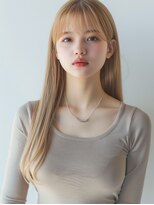 リーシュ(LEASH)&nbsp;オン眉Xゆるロングで憧れのおしゃれ顔に