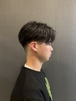 リリー(Lily)&nbsp;刈り上げツーブロセンターパート【理容室】蒲田/メンズ/品川