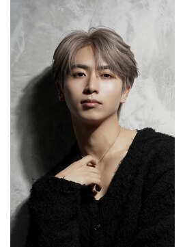 スキル ミナム 表参道(SKILL MiNam) シースルーセンターパート×ホワイトベージュ