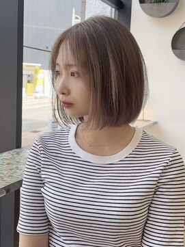 ミリ(mm) ぷつっとボブ×透明感×ミルクティーベージュ【10代20代30代