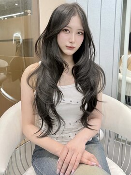 グロー オオミヤ アネックス 大宮(GLROW OMIYA ANNEX) フェミニンロング×レイヤーカット顔周りブリーチなし[大宮]