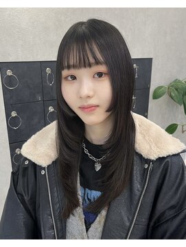 ザザ シンジュク(ZA/ZA shinjuku) ロングハイレイヤーカット