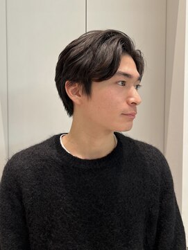 アルティファータ(artifata) メンズカット　センターパート　ナチュラル　アイロンなし