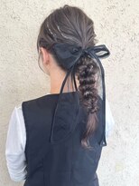 プリモ ココ 鍋島店(Primo coco.)&nbsp;ヘアセット リボンヘア 編み下ろし ローポニー お呼ばれヘア