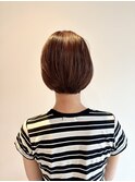 ピンクベージュカラー×丸みショートボブ