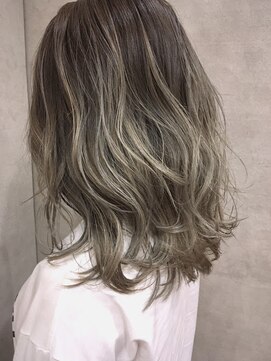 クロックレス (CLOCKLESS) バレイヤージュ　×　チャコールグレー＃CLOCKLESS伊勢崎