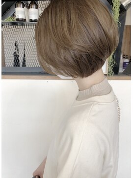 バンビ プライベート サロン(Bambi private salon) ふんわりまるみショートボブ*アッシュグレーカラー*Bambi松平愛