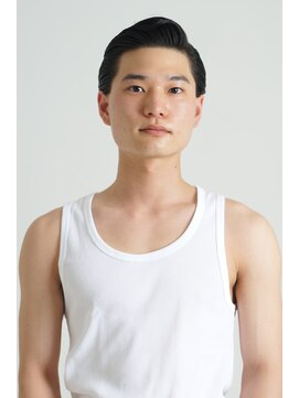 にもう サイドパートミディアムポンパドールテーパーフェード3