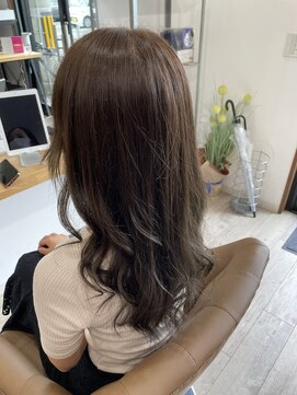 エイチヘアープロダクト(H hair product) スモーキーアッシュカラー