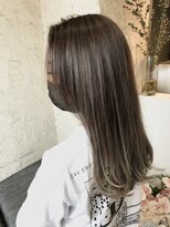 ペネロープ(Penelope)&nbsp;［新宿］長め前髪/ハイライト/グレージュ/バレイヤージュ