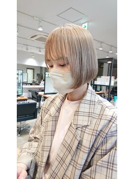 ケーオーエスビューティー(K O S beauty) ブロンドボブ