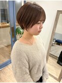 レイヤー前下がり丸みショート大人可愛いアッシュグレージュ